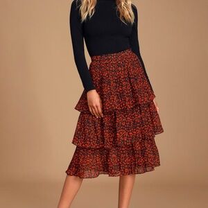 Lulus Black and Red Floral Pleated Tiered Midi Skirt - Large